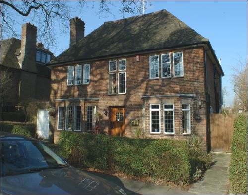 53 Middleway